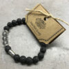 Pulsera de Cuarzo Roca con Detalle Tribal – Claridad, Sabiduría y Espíritu Ancestral