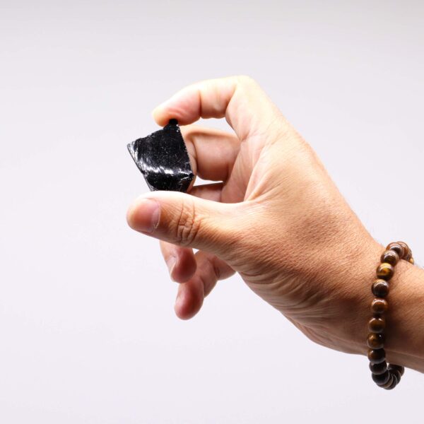 Obsidiana Negra en Bruto 500g – Protección y Transformación - Imagen 2