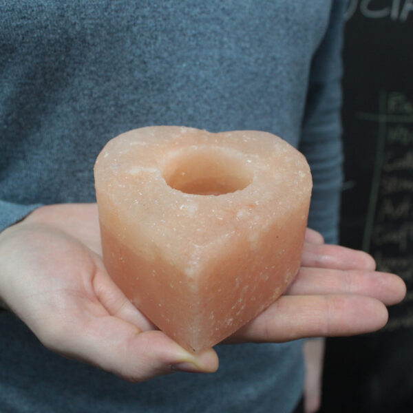 Portavela de Sal del Himalaya – Corazón Mediano (0,6 kg) - Imagen 2
