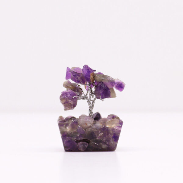 Mini Árbol de Amatista sobre Base de Orgonita – 15 Piedras Naturales