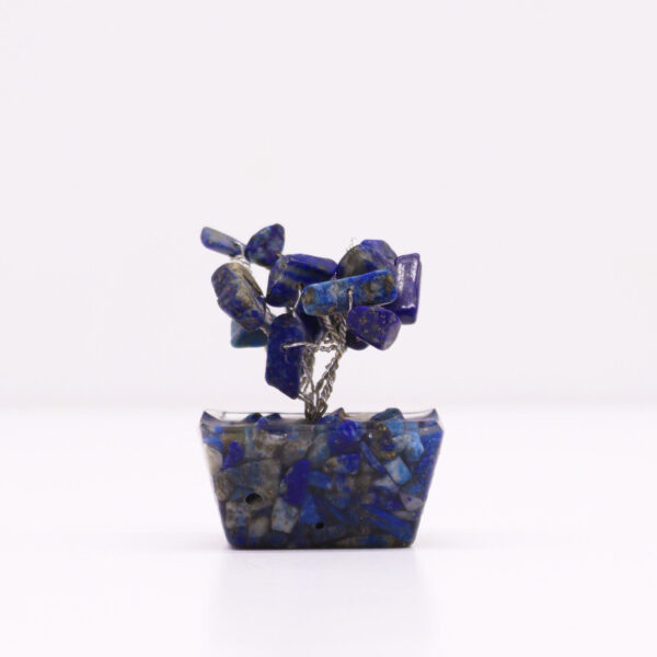 Mini Árbol de Sodalita sobre Base de Orgonita – 15 Piedras Naturales