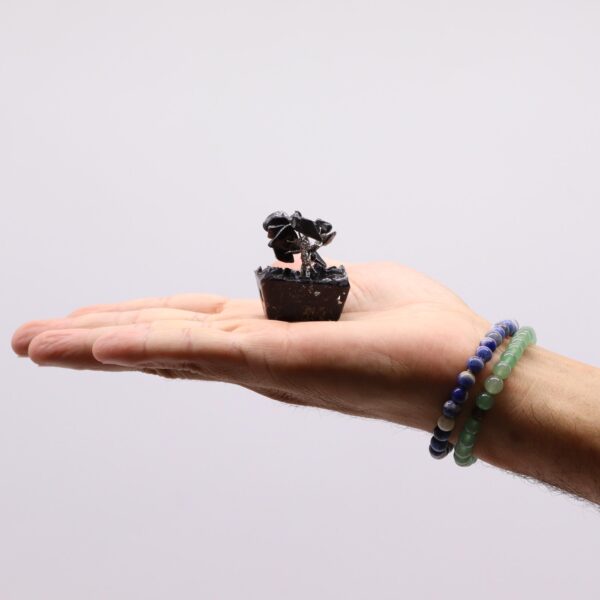 Mini Árbol de Ágata Negra sobre Base de Orgonita – 15 Piedras Naturales - Imagen 2