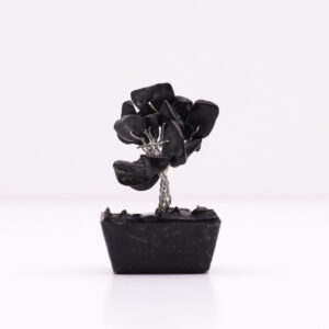 Mini Árbol de Ágata Negra sobre Base de Orgonita – 15 Piedras Naturales