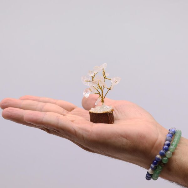 Mini Árbol de Cuarzo de Roca sobre Base de Madera – 15 Piedras Naturales - Imagen 2