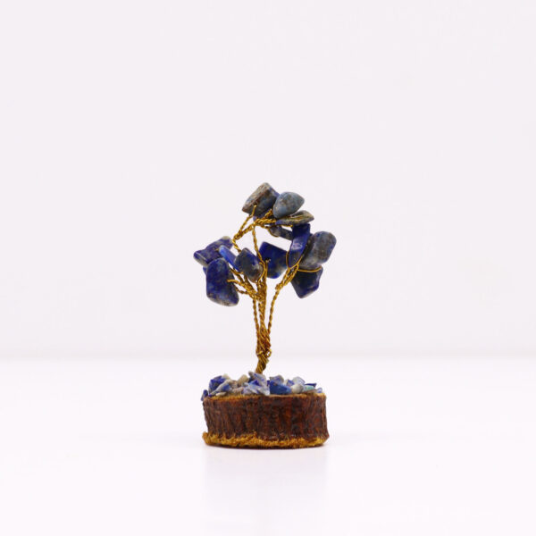 Mini Árbol de Sodalita sobre Base de Madera – 15 Piedras Naturales