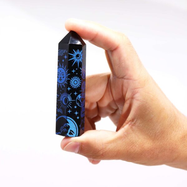 Puntas de Obsidiana Negra – Aproximadamente 60-70 g | 9 cm – Historia Mística - Azul Oscuro - Imagen 2